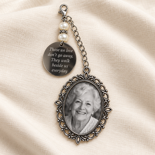 Personalised Oval Memorial Photo Keepsake with Pearls